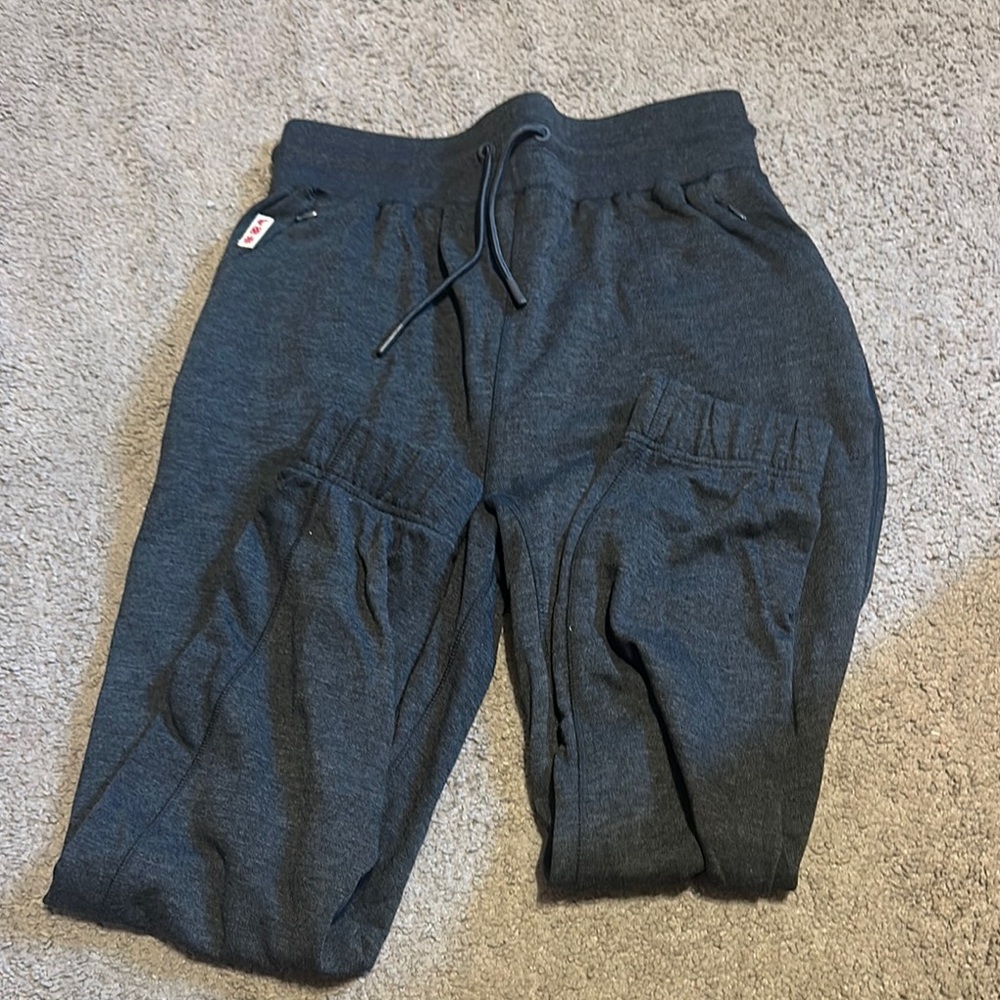 Gray Tapered Sweatpants with Elastic Waistband
